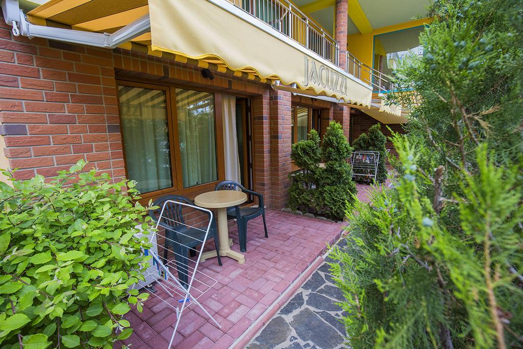 Jbh Hotel Свети-Влас Экстерьер фото